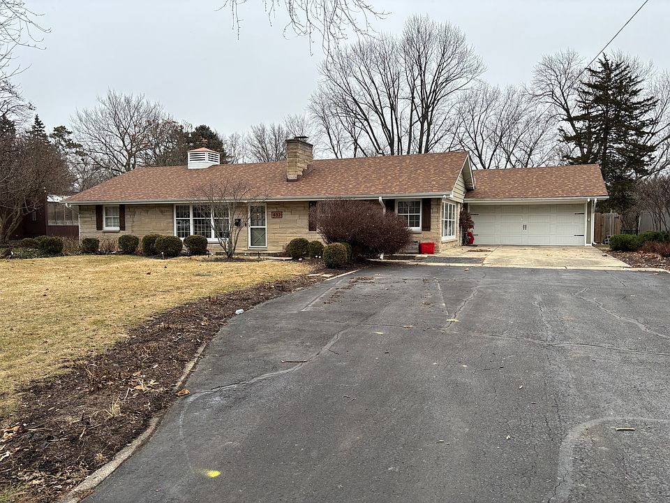 1st image of 432 N Kingsway Dr