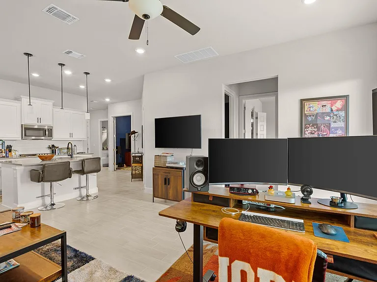 12810 Stanford Dr — Photo 15