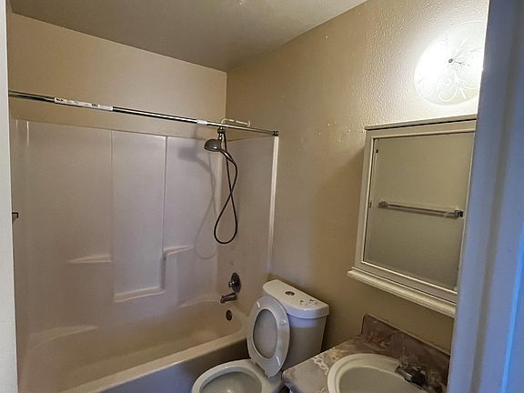 5th image of 2415 Jaguar Dr #C