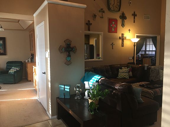 Livingroom to formal dining