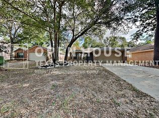 10 Windswept Oaks Pl, Conroe, TX 77385