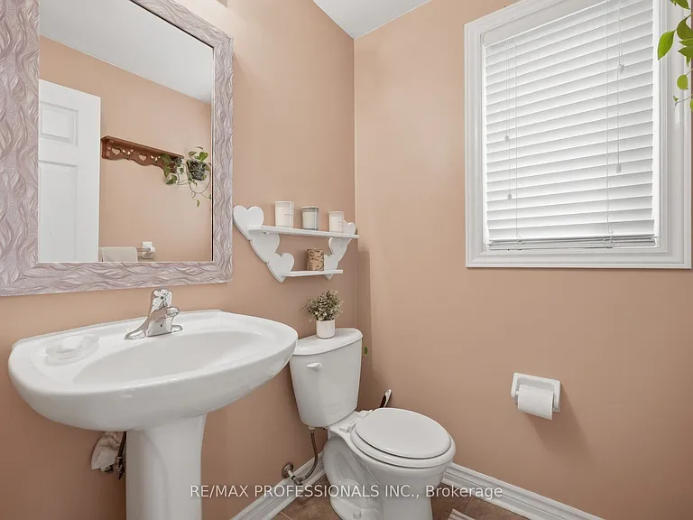 45 Horton St #MAIN 2ND — Photo 19