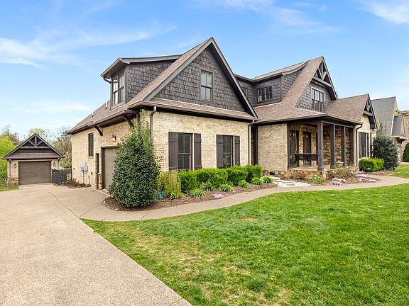2nd image of 4603B Lealand Ln