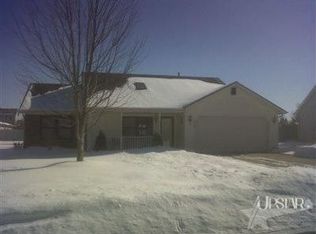 1963 Bedford Ct, Huntington, IN 46750