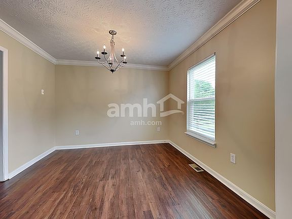 5th image of 3146 Old Glory Ln
