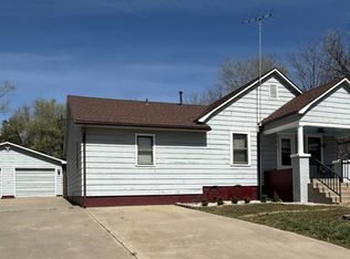 722 W A Ave, Kingman, KS 67068