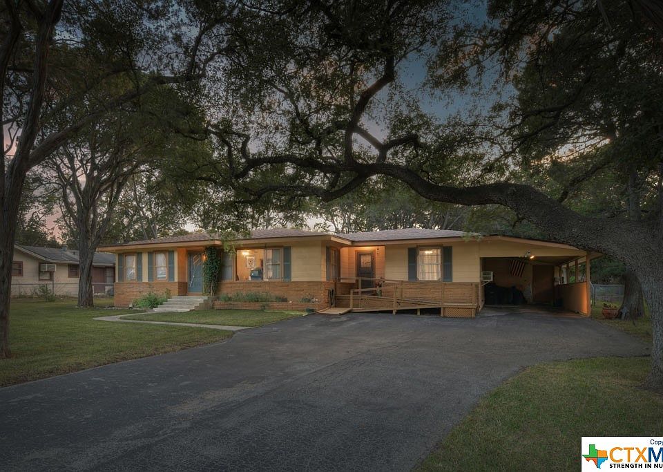1st image of 239 Woodland Ave