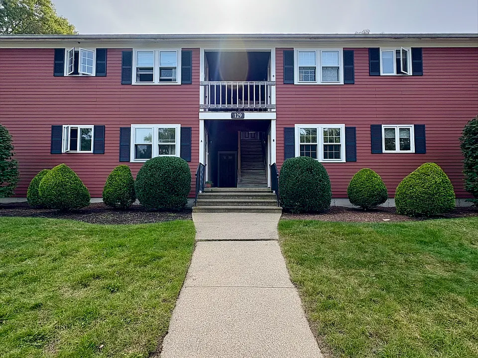119B Searsville Rd #119B