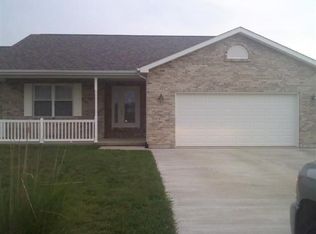 1141 Jacob Dr, Red Bud, IL 62278