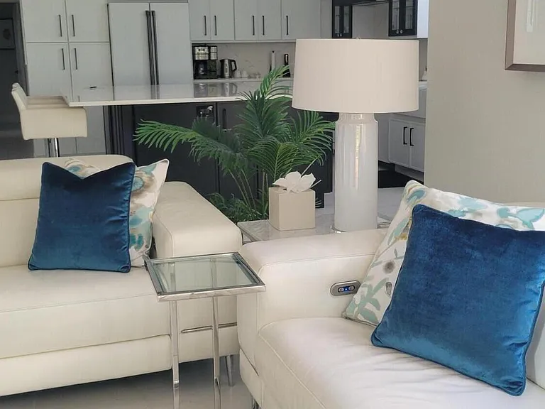 127 Sunset Cove Ln — Photo 6