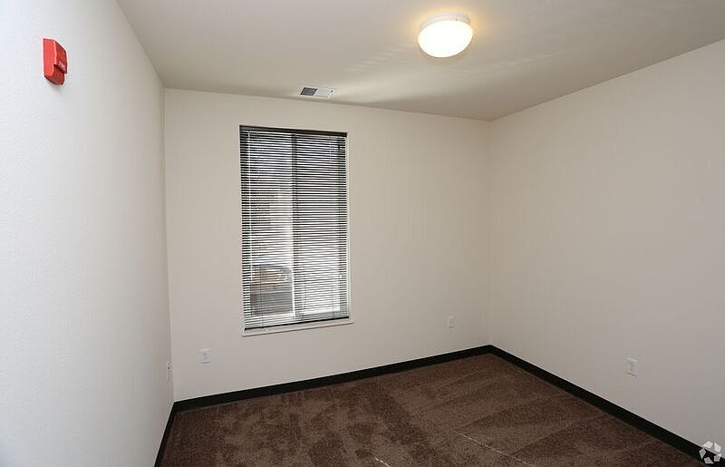 1st image of 456 E Brown St