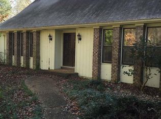 2652 Creekview Dr, Birmingham, AL 35226
