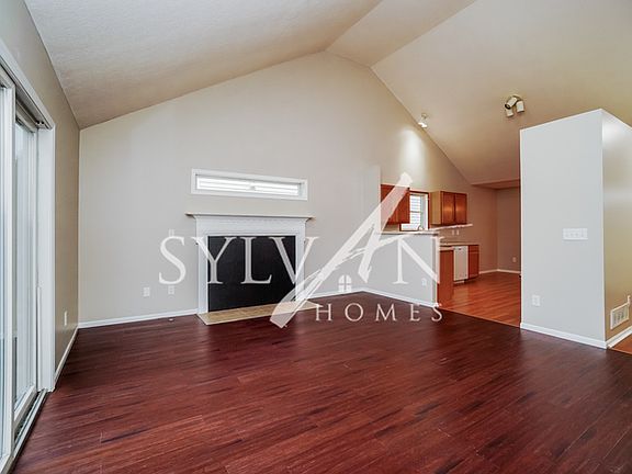4th image of 8653 Smokey Hollow Dr