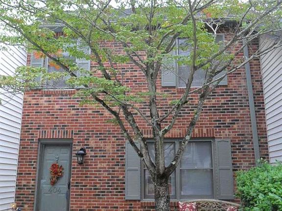 2nd image of 404 Summer Woods Dr
