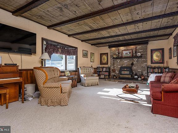 4th image of 6108 Blue Grass Ave