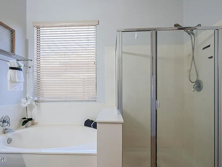 1863 E Flintlock Way — Photo 31