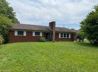 282 Rock Springs Rd, Harmony, NC 28634