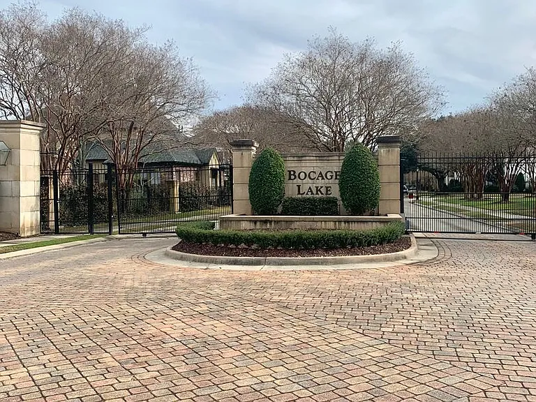 2724 Bocage Lake Dr — Photo 13