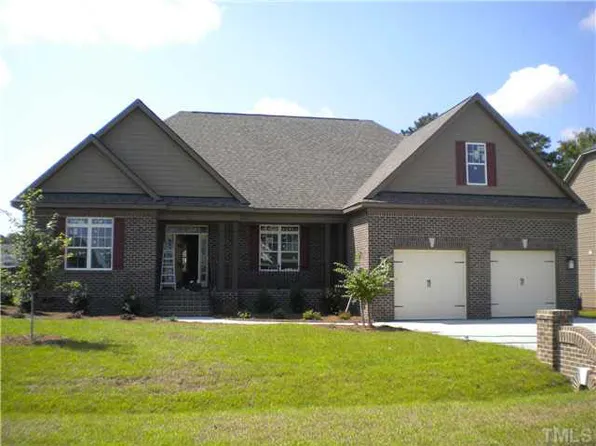 31 Treewood Ln, Clayton, NC 27527