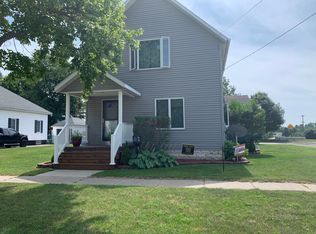 275 8th St, Manistee, MI 49660