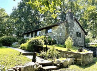 375 Springtown Rd, New Paltz, NY 12561