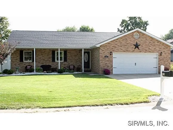 513 Nottingham Dr photo 1