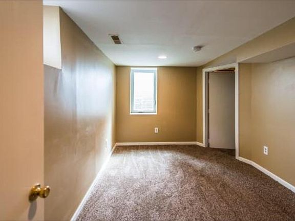 5th image of 2632 Quincy St NE #2