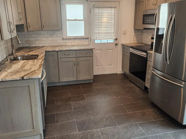 701 Hilda St — Photo 3