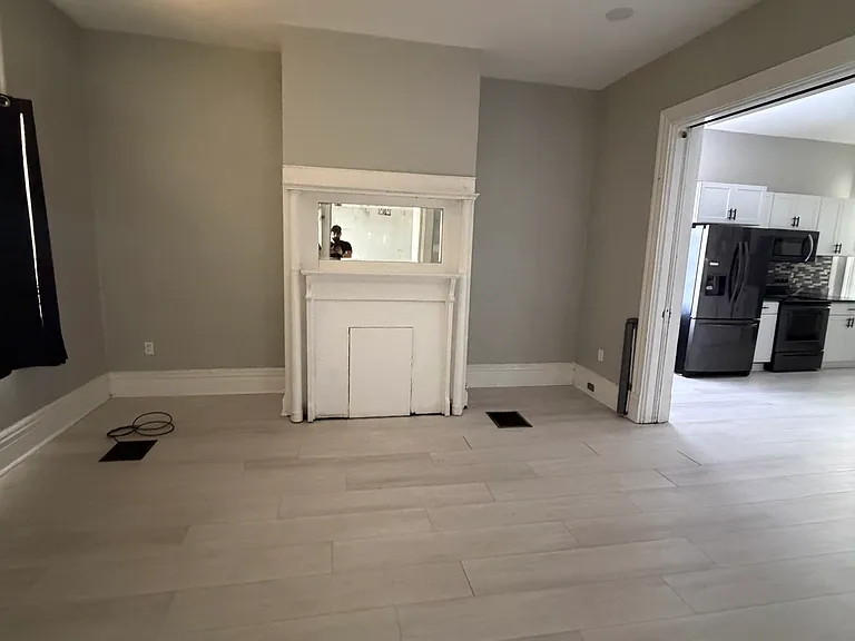 2030 Mountford Ave #1 — Photo 6