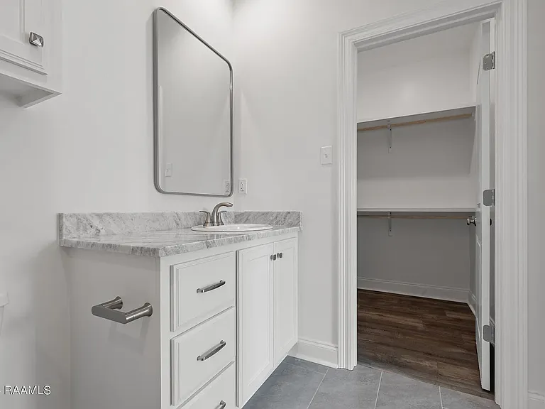 120 Sojourner Dr — Photo 14