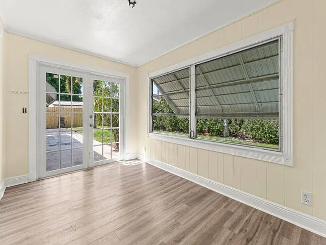 640 Jaeger Dr — Photo 18