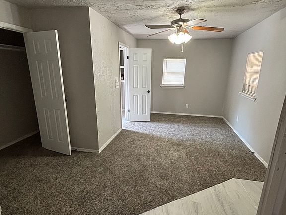 5th image of 9204 Jennifer Pl