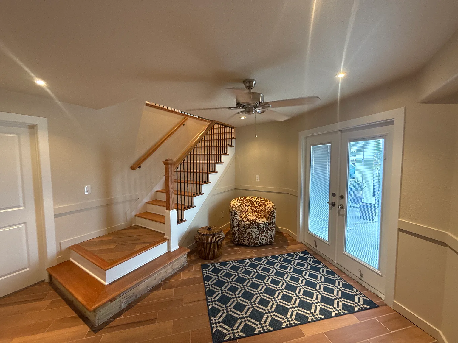 3 bed, 3.5 bath, 1732 sqft, $3,850 — Photo 2