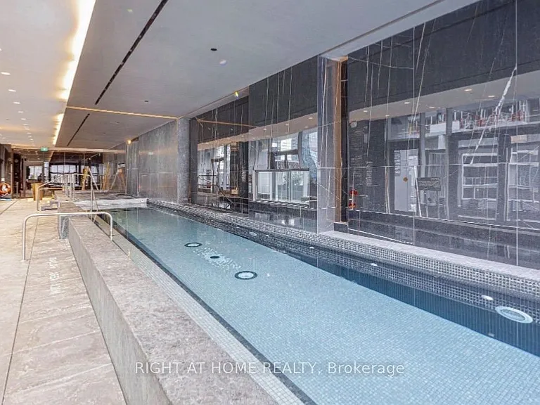 11 Yorkville Ave #2113 — Photo 33
