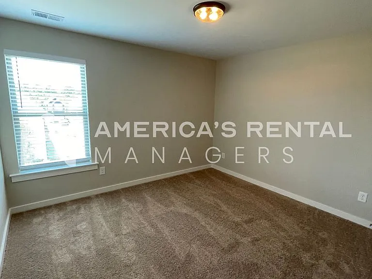 294 Shiloh Creek Dr — Photo 26