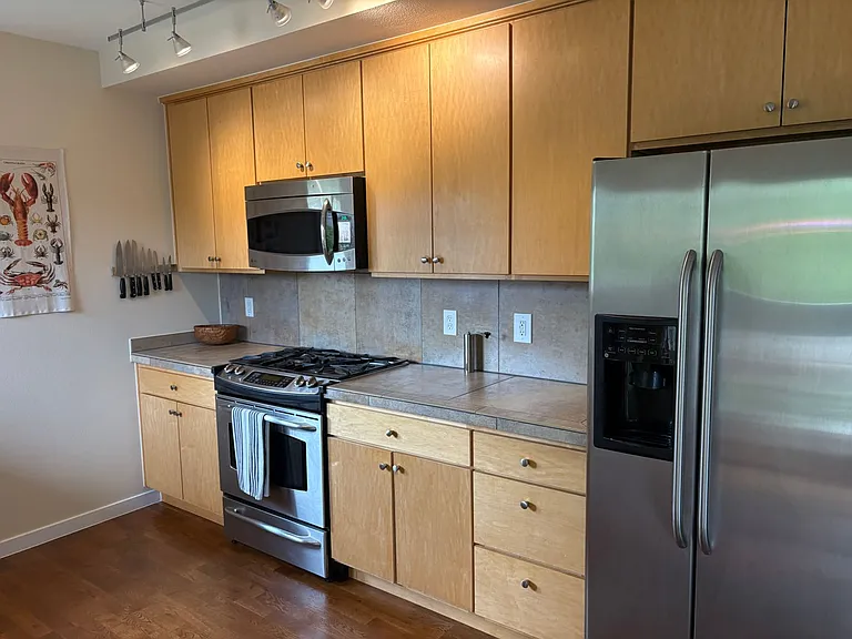 4730 Holiday Dr #201 — Photo 17