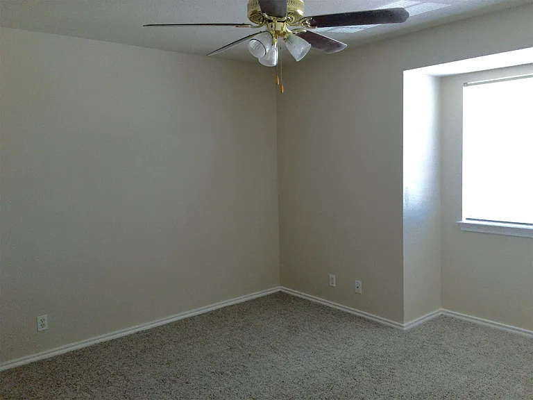 1729 Constantino Cir — Photo 13