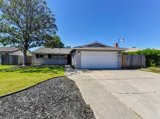 4829 Willowbrook Dr, Sacramento, CA 95842
