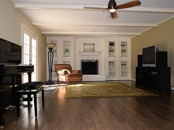 5th image of 12511 Mooremeadow Ln