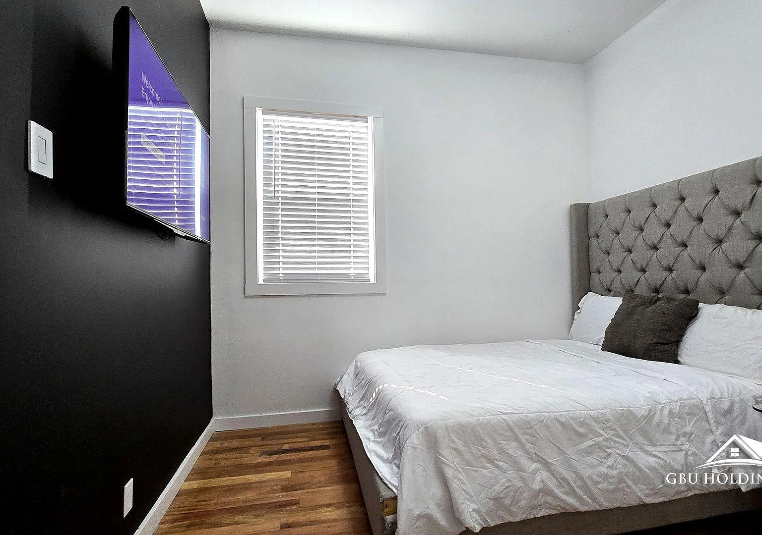 3 bed, 3.0 bath, 850 sqft, $1,027 — Photo 3