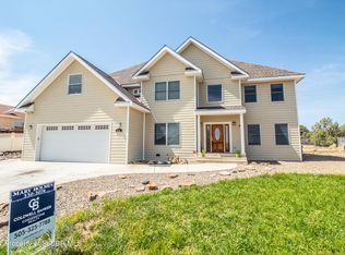 6409 Red Rock Dr, Farmington, NM 87402