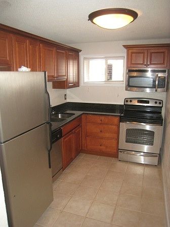 2nd image of 250 Little St APT C209