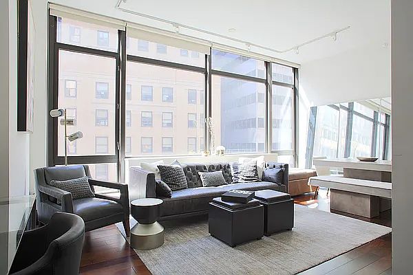 1st image of 40 Broad St APT 19A