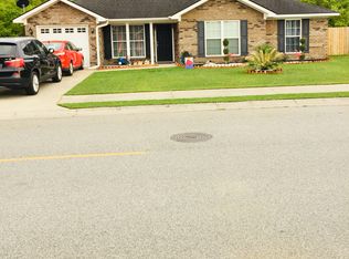 115 Grandview Dr, Hinesville, GA 31313