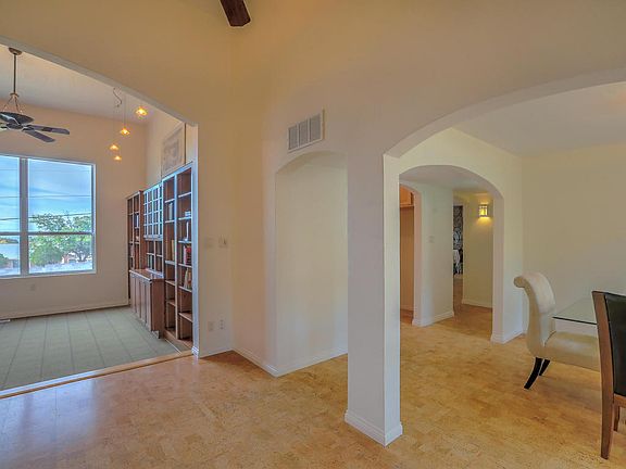 3rd image of 13201 Sunset Canyon Dr NE