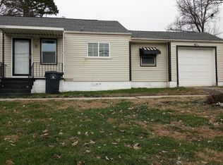 1110 Bradshaw Garden Rd, Knoxville, TN 37912
