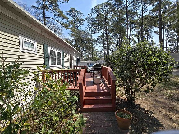 5th image of 420 Delton Dr.