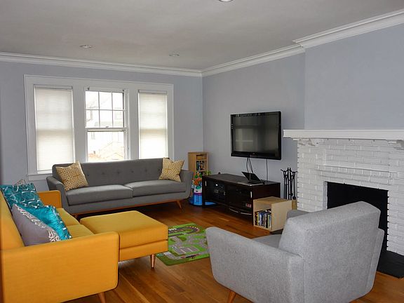 3rd image of 11 Lowell Pl