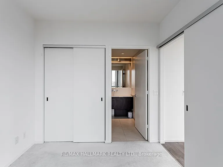 101 Charles St E #1706 — Photo 17
