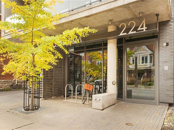 2nd image of 224 Lyon St N #304
